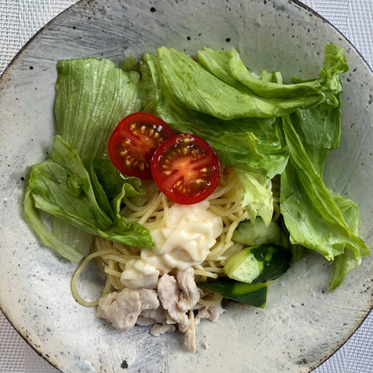 冷し麺の販売を開始致しました